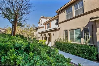 Photo #3: 2566475 Listing