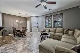 Photo #5: 2566475 Listing