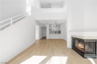 Photo #1: 2566482 Listing