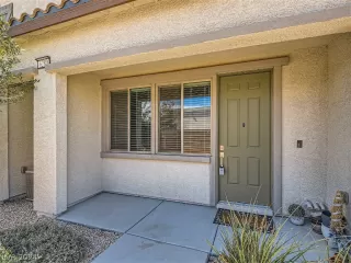 Photo #1: 2566490 Listing 