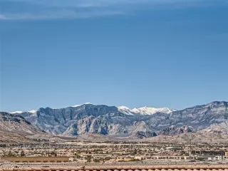 Photo #2: 2566490 Listing 