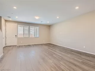 Photo #5: 2566490 Listing 