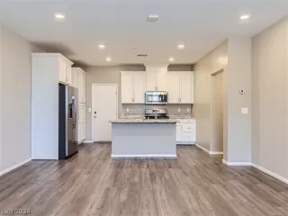 Photo #6: 2566490 Listing 