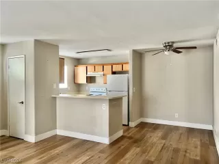 Photo #3: 2566492 Listing 