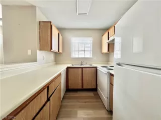 Photo #4: 2566492 Listing 