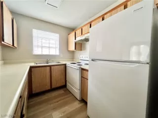 Photo #5: 2566492 Listing 