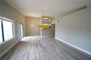 Photo #5: 2566493 Listing 