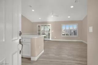 Photo #3: 2566499 Listing 