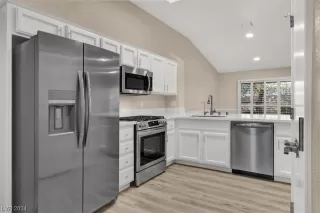 Photo #5: 2566499 Listing 