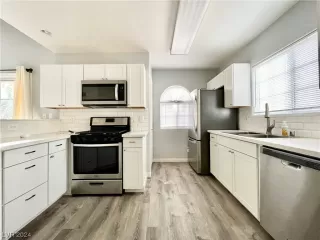 Photo #5: 2566526 Listing 