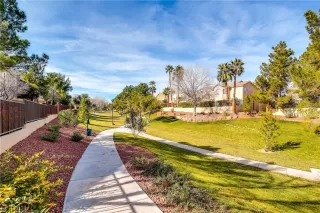 Photo #1: 2566533 Listing 