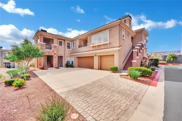 MLS: 2566534 Condo For Sale