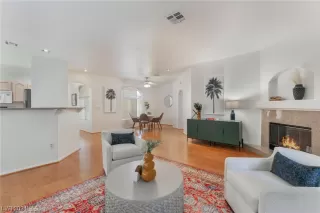 Photo #1: 2566541 Listing