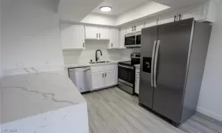 Photo #5: 2566546 Listing