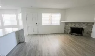 Photo #6: 2566546 Listing