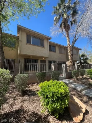 Photo #1: 2566567 Listing