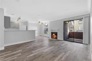 Photo #2: 2566572 Listing