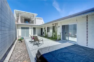 Photo #3: 2566583 Listing