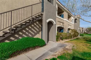 Photo #4: 2566584 Listing