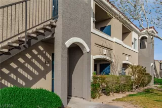 Photo #5: 2566584 Listing