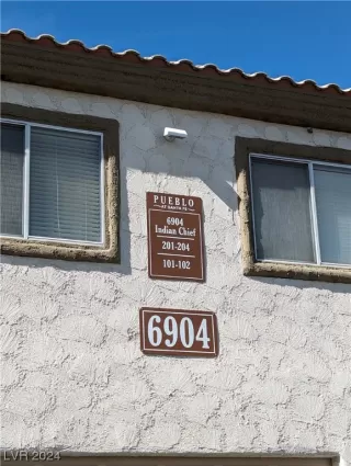 Photo #2: 2566587 Listing