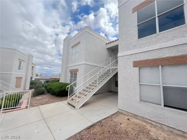 MLS: 2566588 Condo For Sale