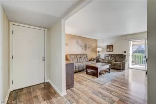 Photo #2: 2566597 Listing