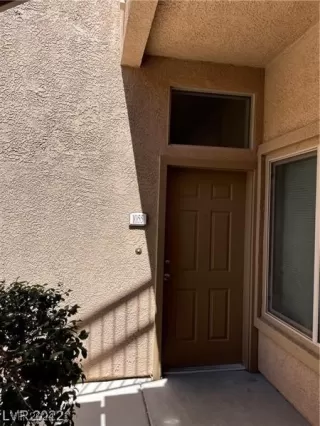 Photo #6: 2566614 Listing