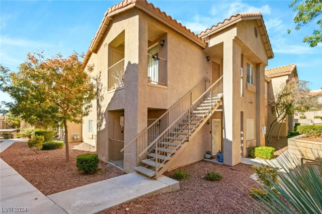MLS: 2566631 Condo For Sale