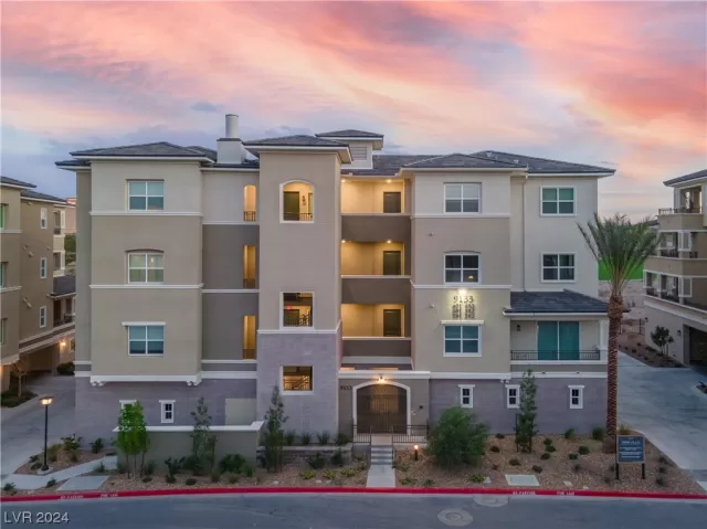 MLS: 2566638 Condo For Sale