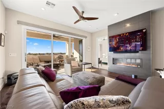 Photo #1: 2566638 Listing