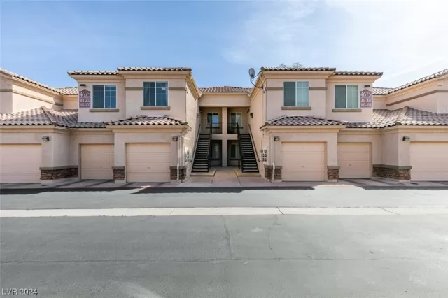 MLS: 2566657 Condo For Sale