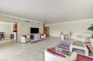 Photo #4: 2566677 Listing 