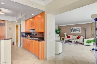 Photo #6: 2566677 Listing 