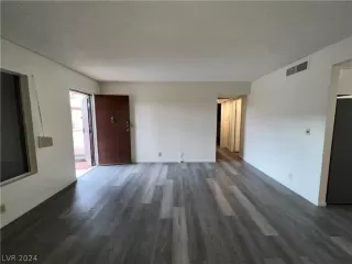 Photo #4: 2566684 Listing 