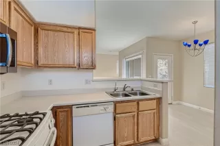 Photo #5: 2566687 Listing 