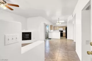 Photo #3: 2566698 Listing 