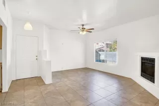 Photo #4: 2566698 Listing 