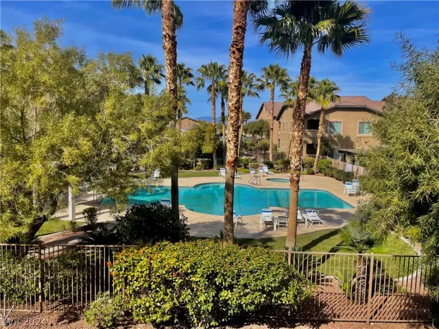 MLS: 2566700 Condo For Sale