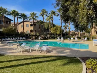 Photo #1: 2566700 Listing