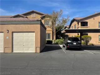 Photo #3: 2566700 Listing