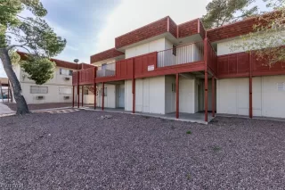 Photo #2: 2566703 Listing 