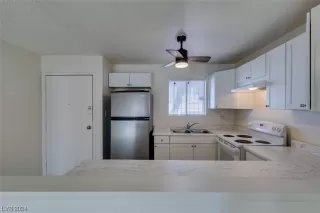 Photo #5: 2566703 Listing 