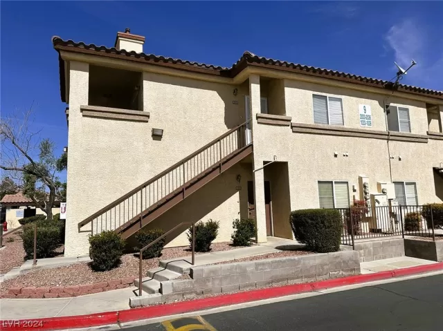 MLS: 2566707 Condo For Sale