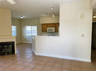 Photo #2: 2566707 Listing 