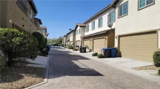 Photo #2: 2566762 Listing 