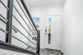 Photo #1: 2566775 Listing