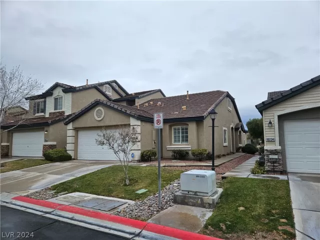 MLS: 2566785 Condo For Sale