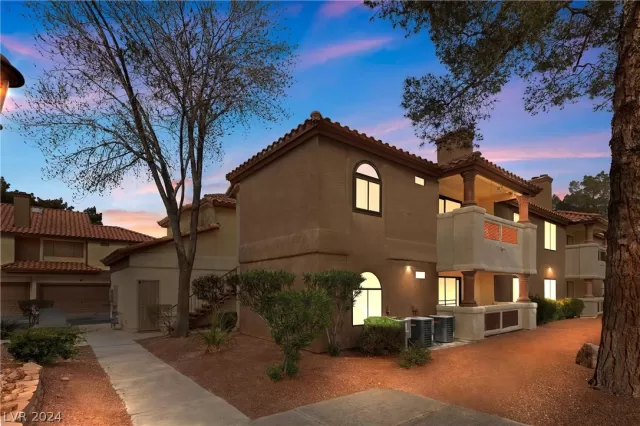 MLS: 2566814 Condo For Sale