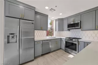 Photo #5: 2566832 Listing 